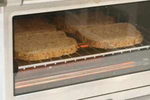 how to toast bread in oven
