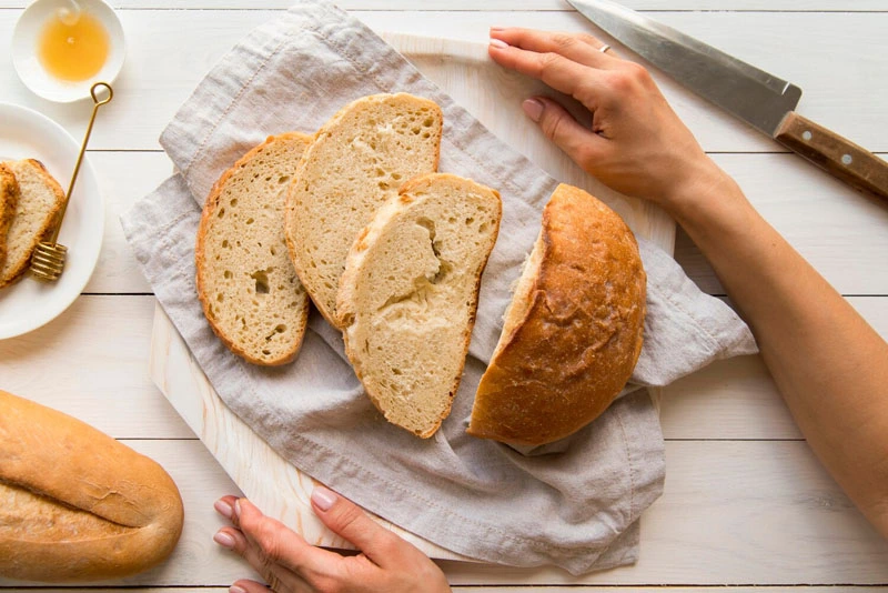 Which Bread Baking Techniques Yield the Best Loaf?